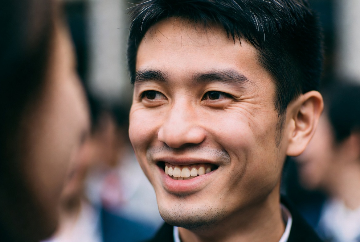 حالت چهره و لبخند.