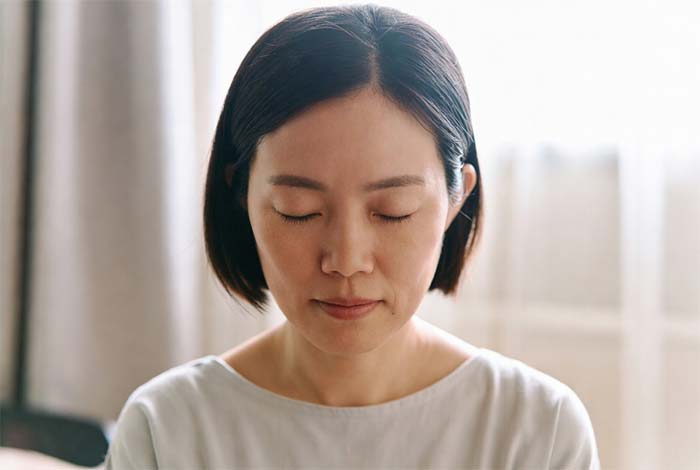 مدیریت استرس و اضطراب اجتماعی.